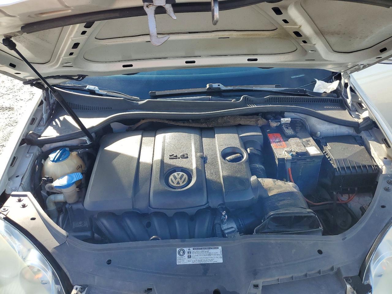 2010 VOLKSWAGEN JETTA