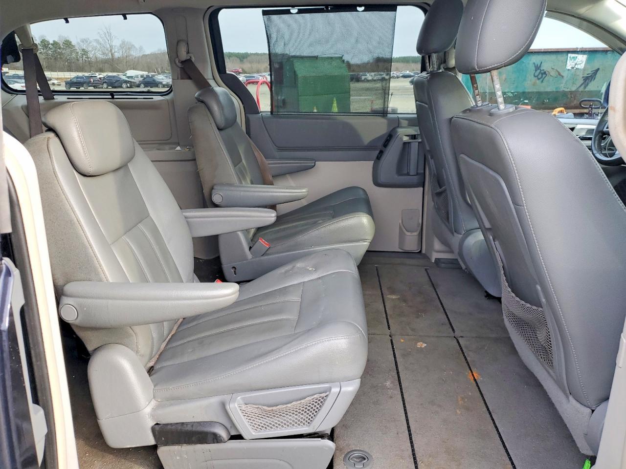 2010 DODGE GRAND CARAVAN