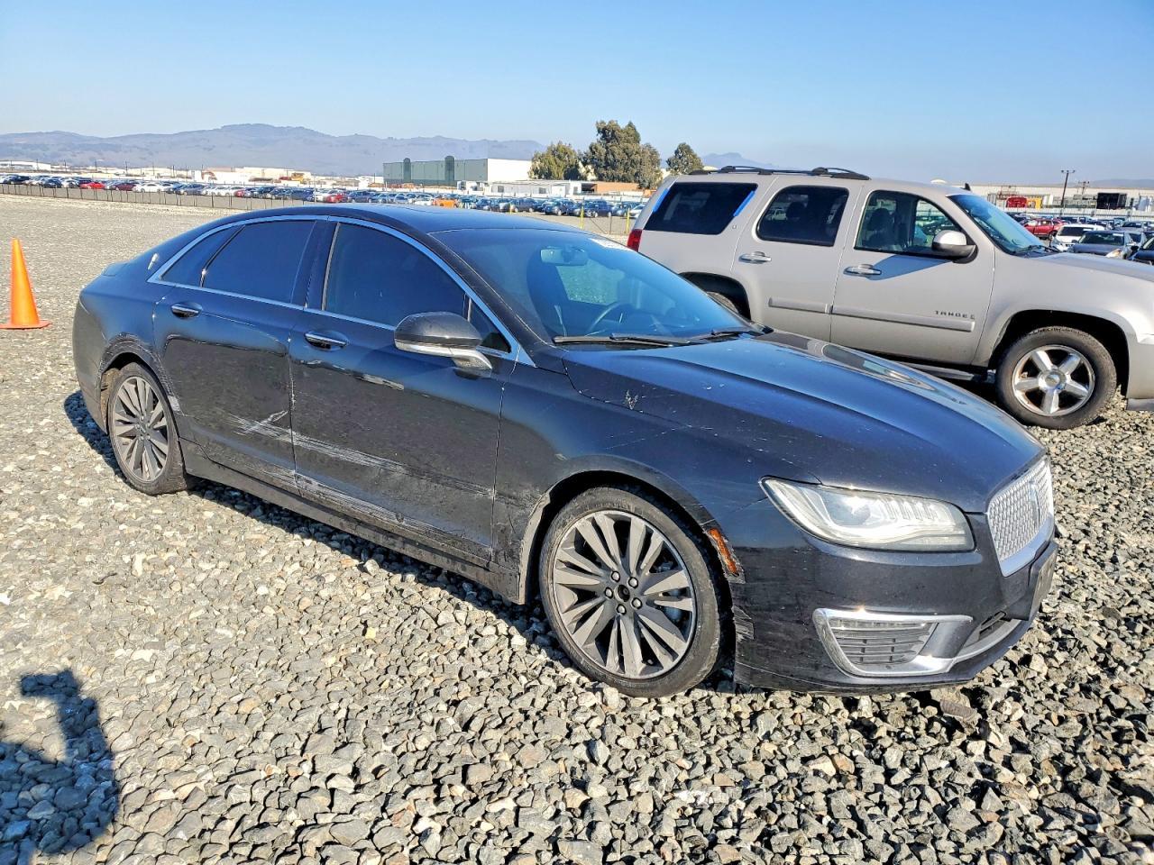 2017 LINCOLN MKZ