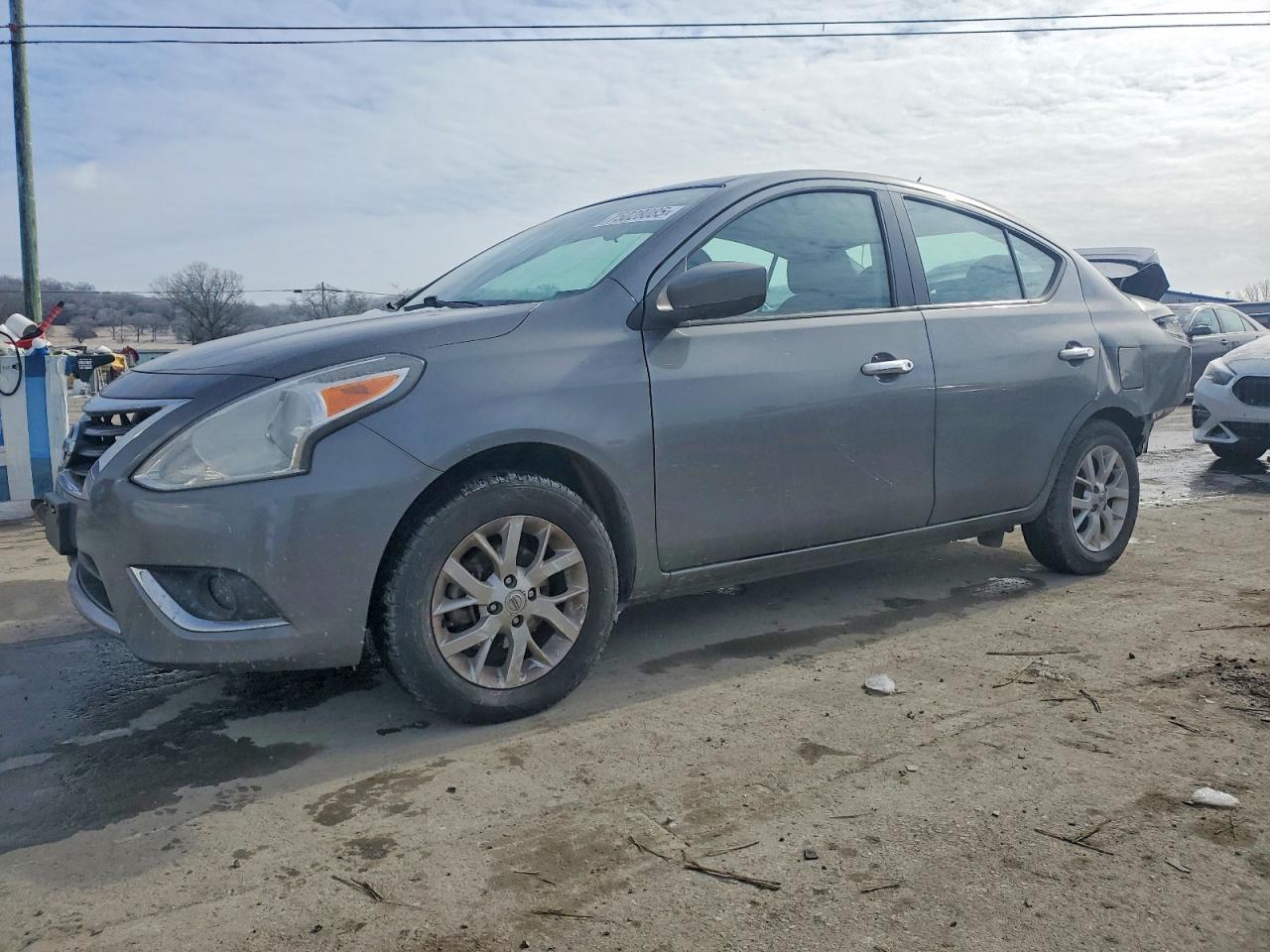 2018 NISSAN VERSA