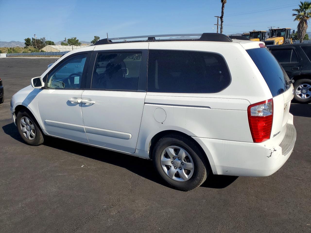 2009 KIA SEDONA