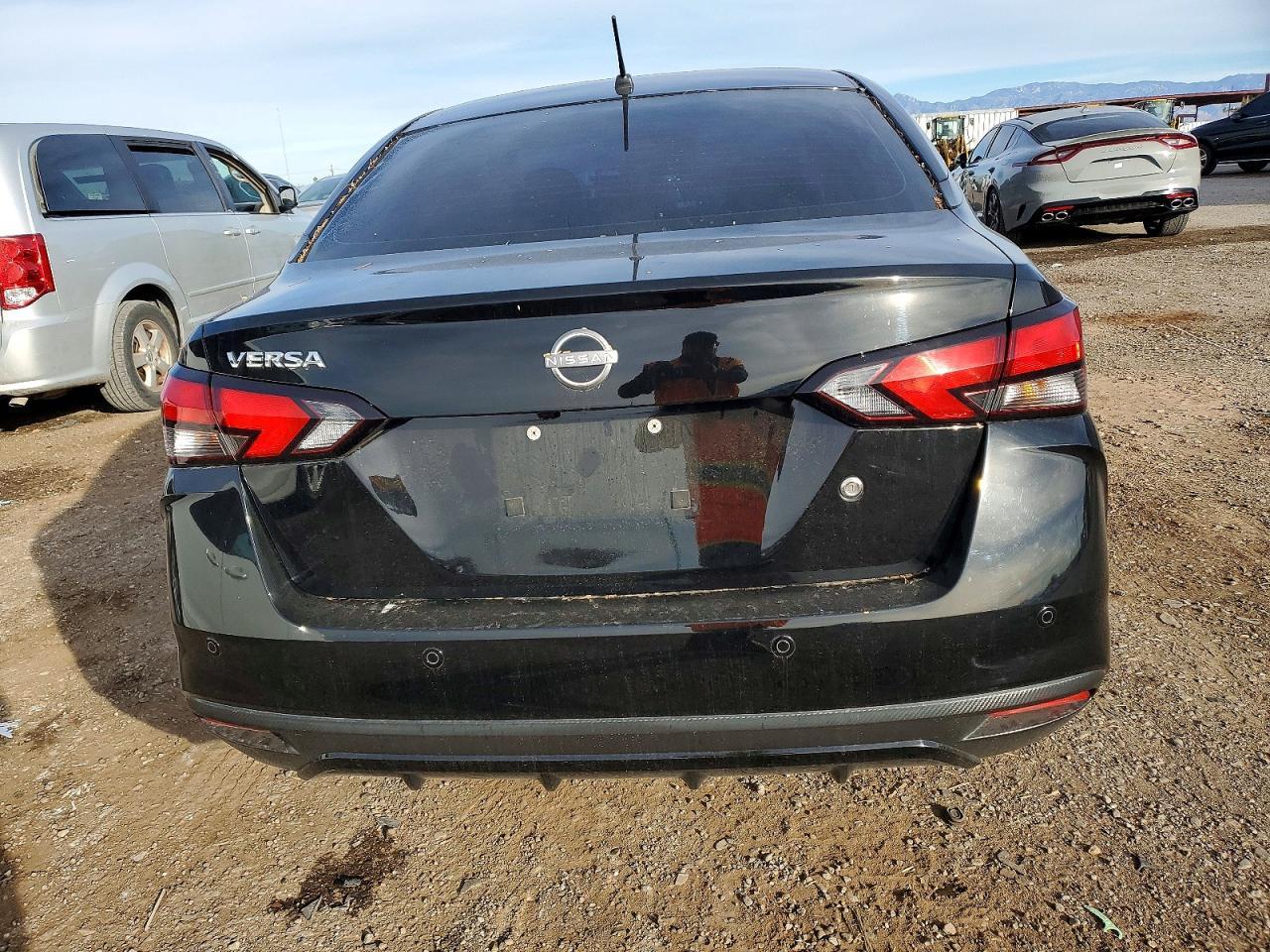 2024 NISSAN VERSA