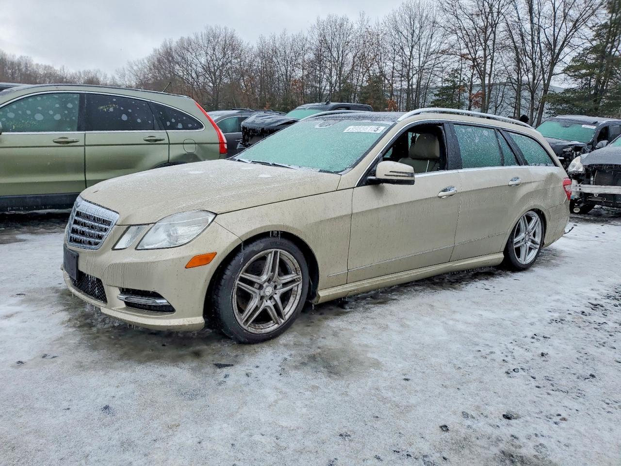 2013 MERCEDES-BENZ E-Class