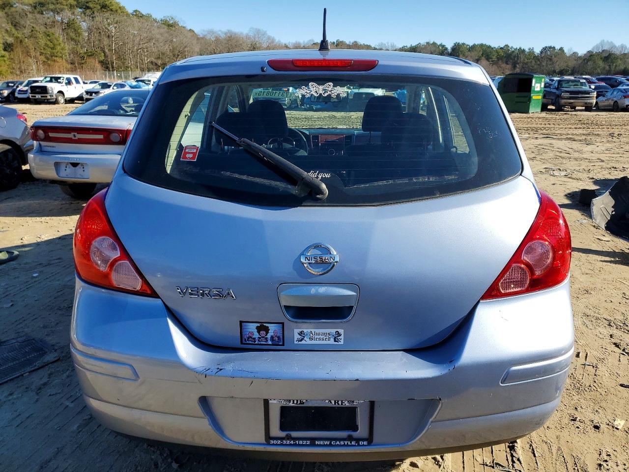 2010 NISSAN VERSA