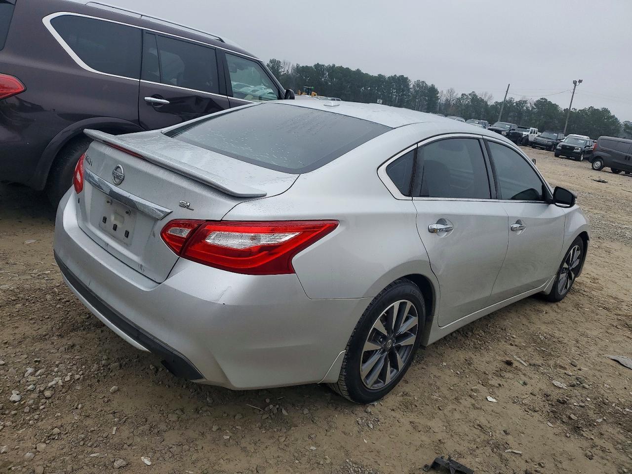 2017 NISSAN ALTIMA