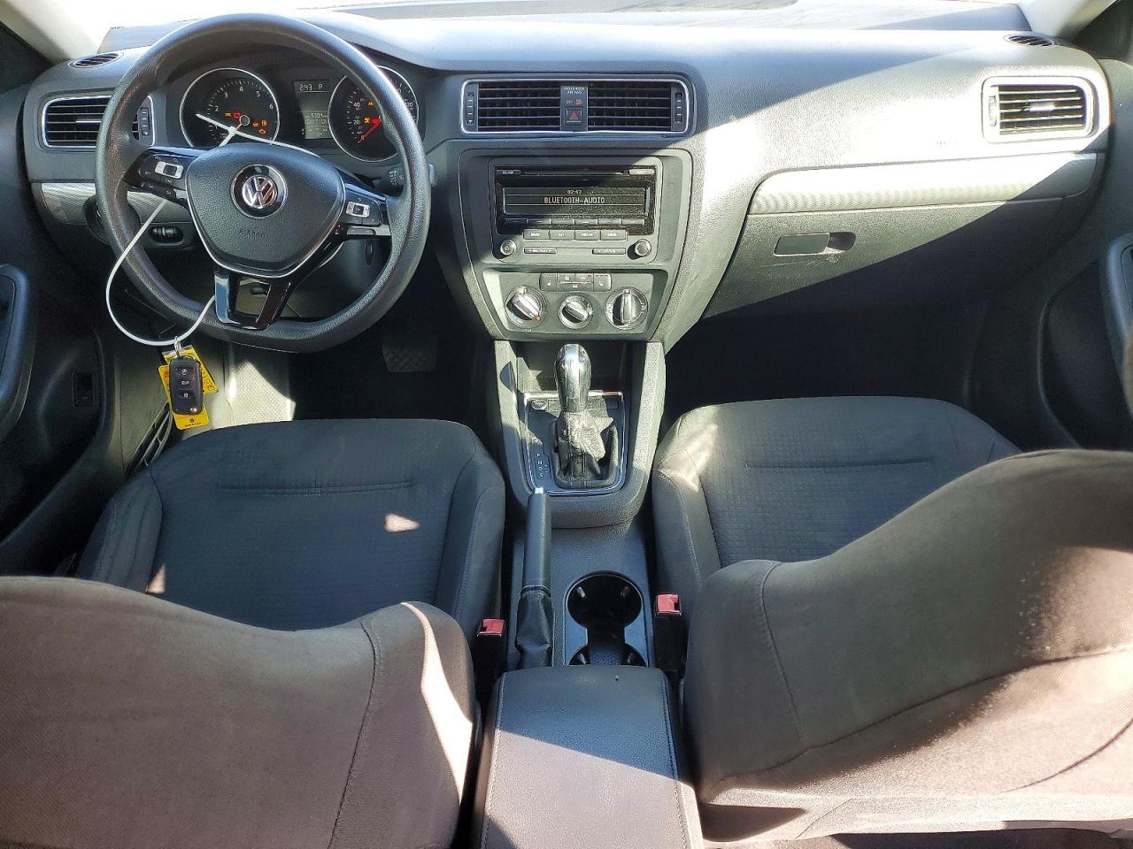 2015 VOLKSWAGEN JETTA