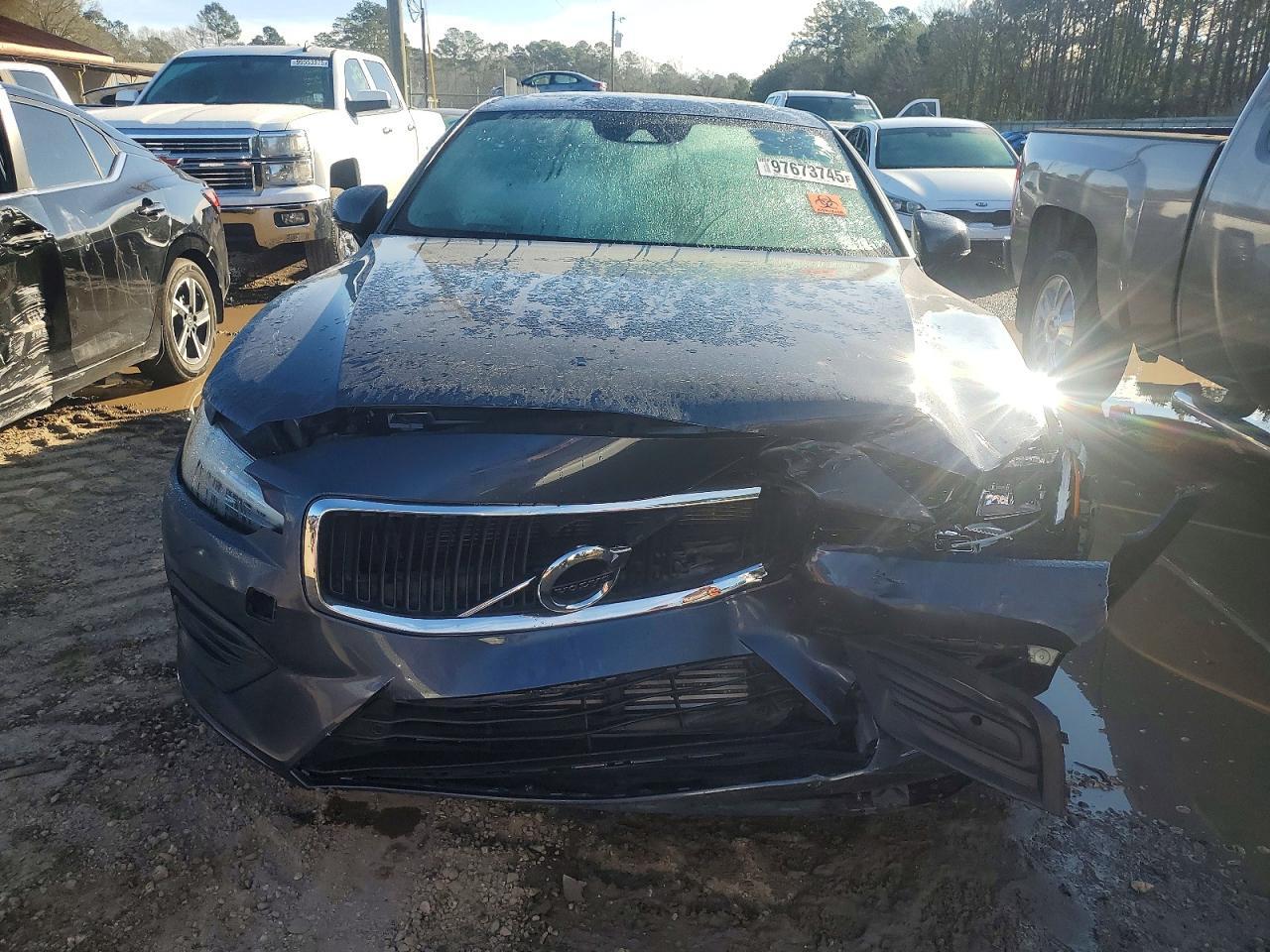 2019 VOLVO S60
