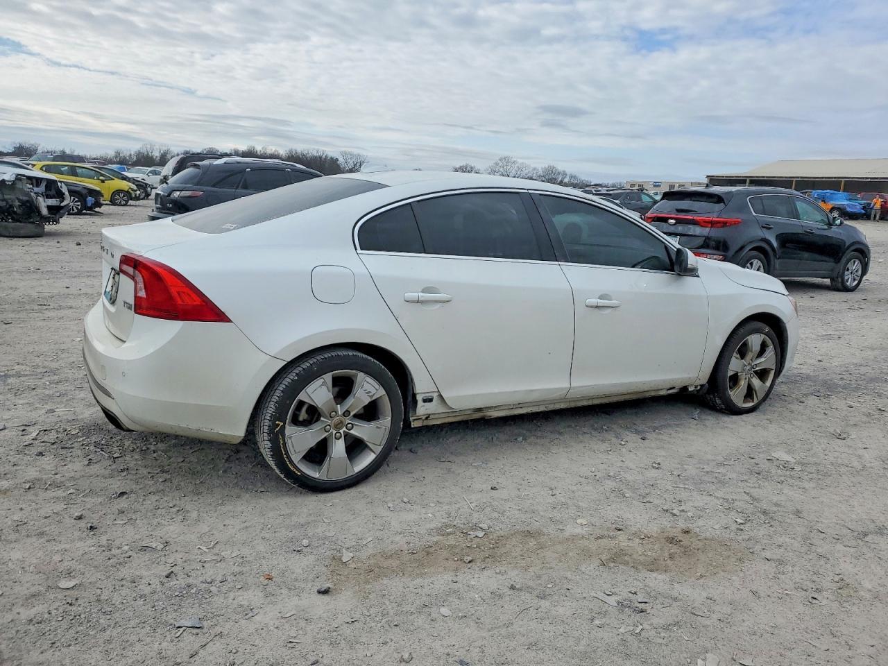 2018 VOLVO S60
