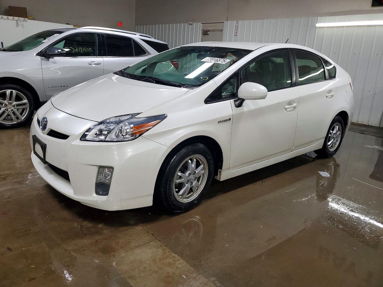 2010 TOYOTA PRIUS