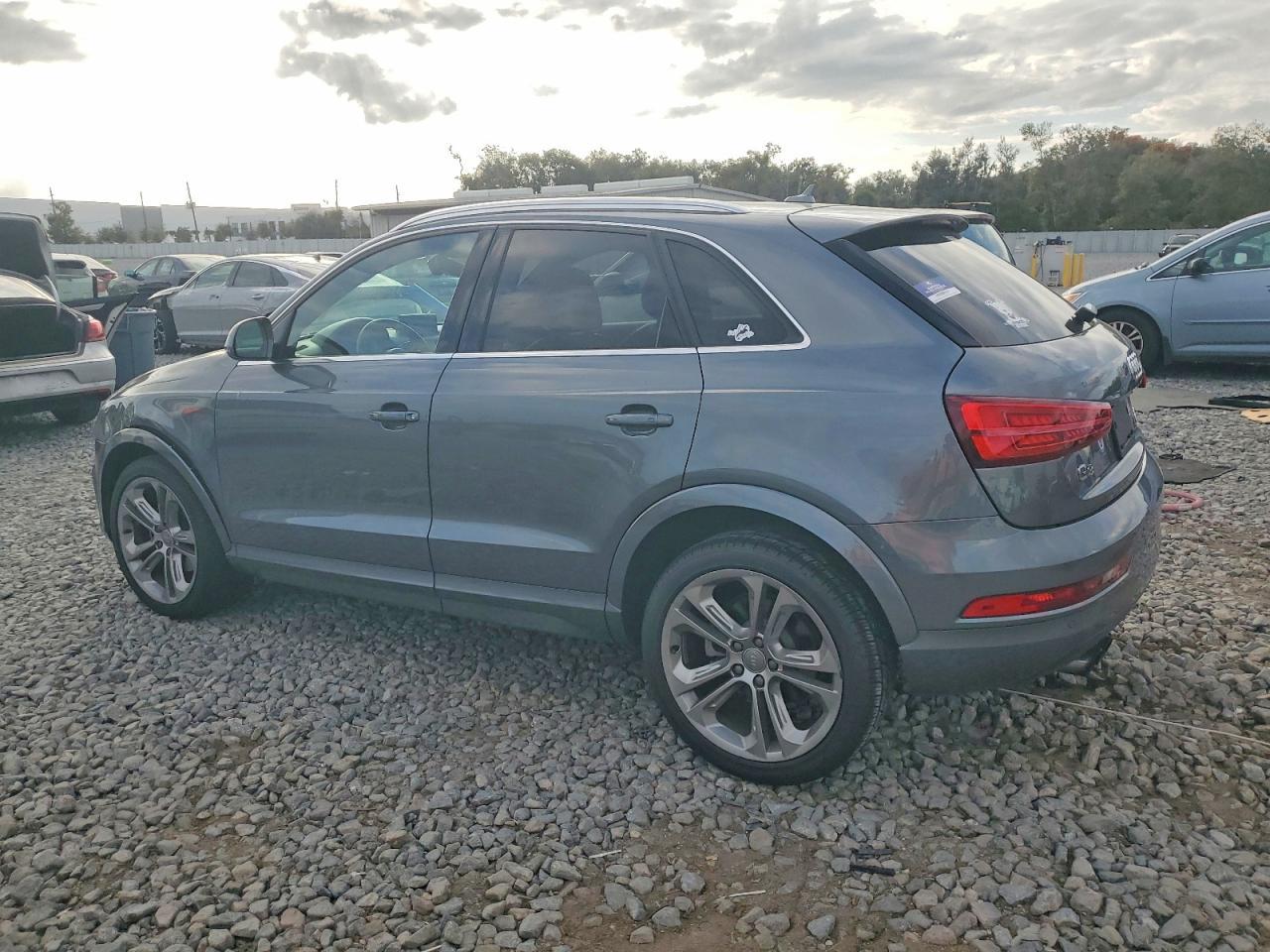 2017 AUDI Q3