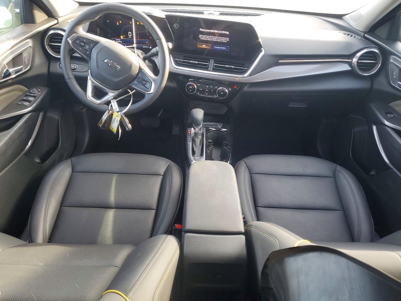 2025 CHEVROLET TRAX