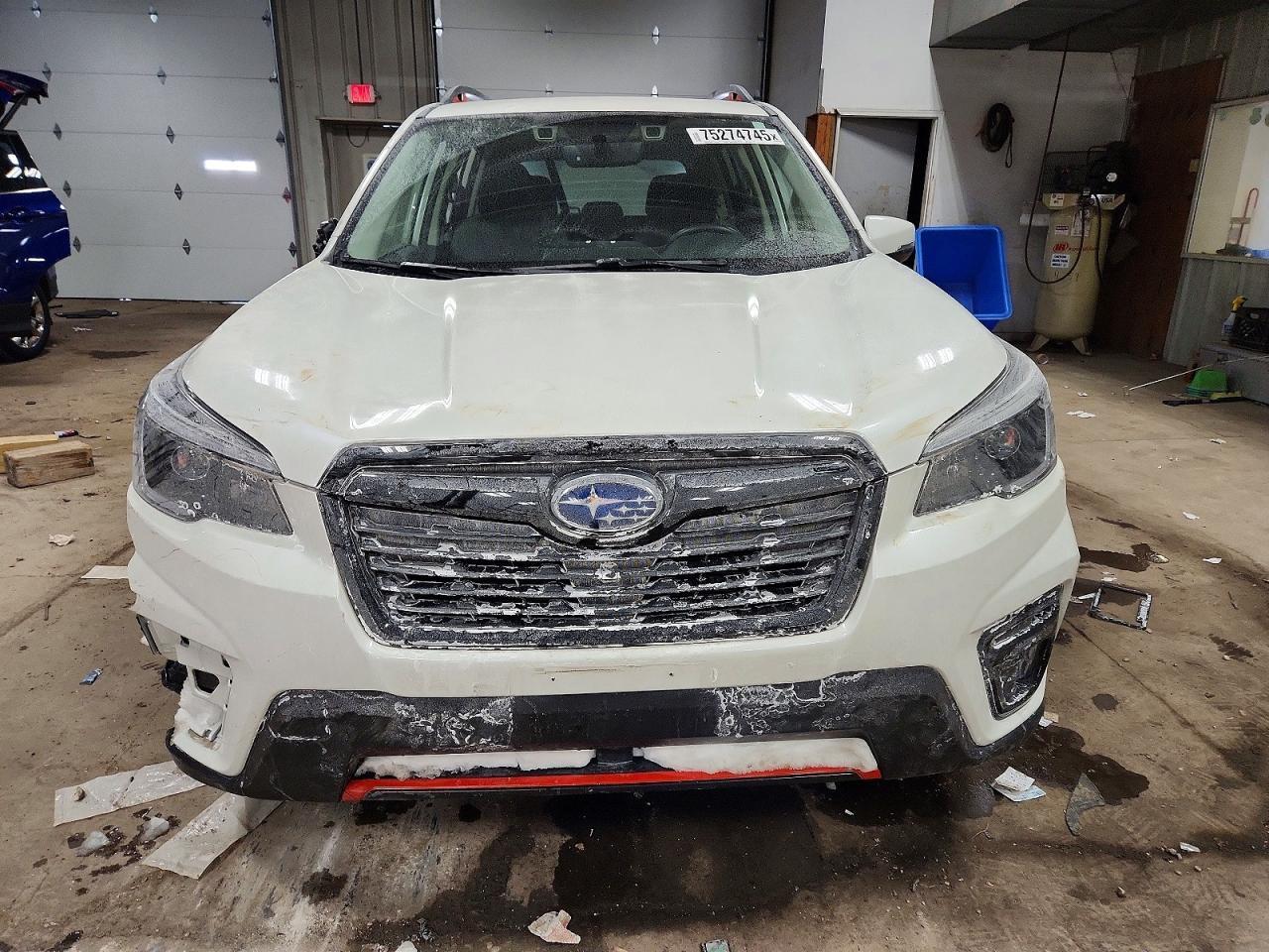 2021 SUBARU FORESTER