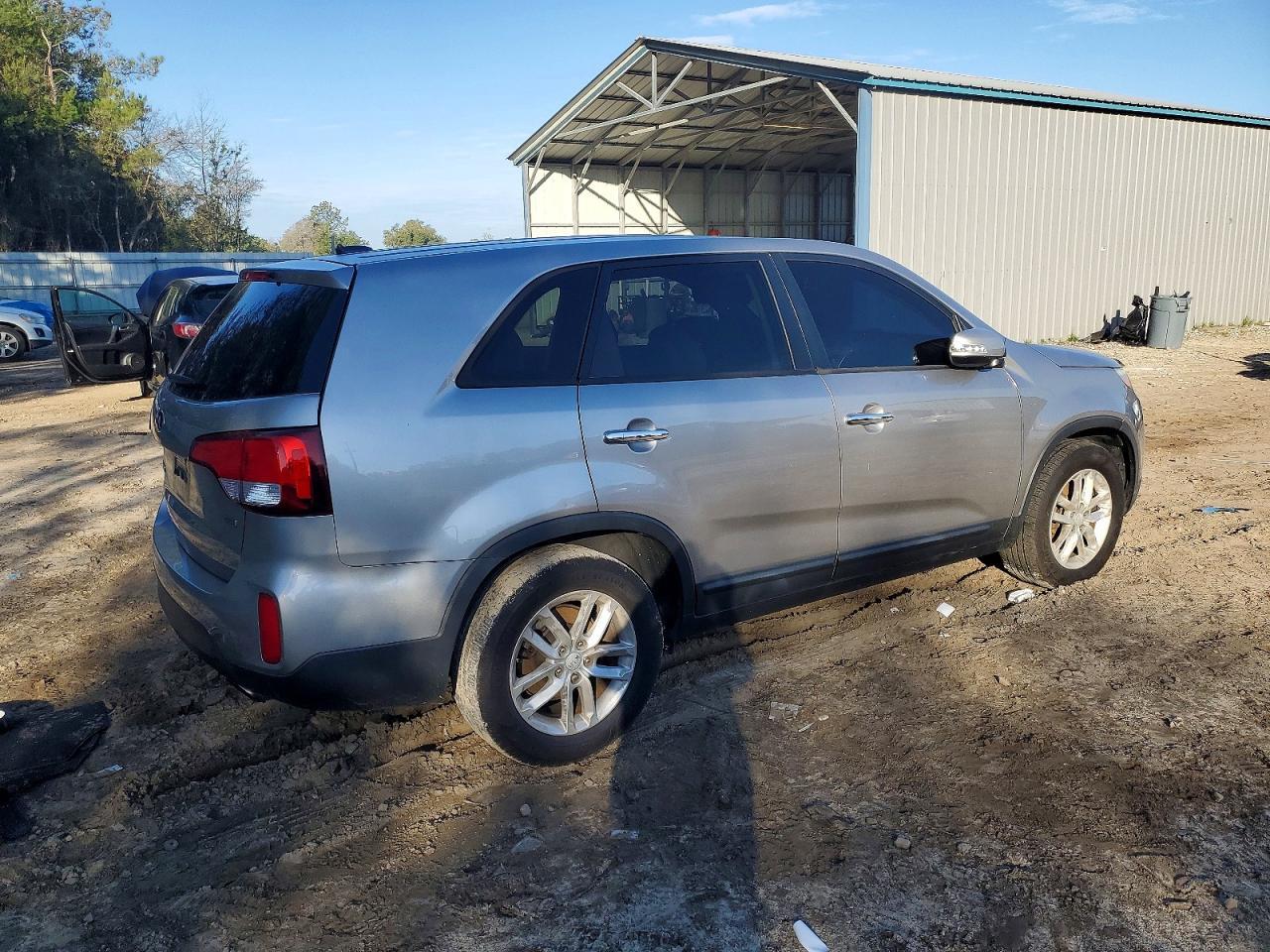 2015 KIA SORENTO