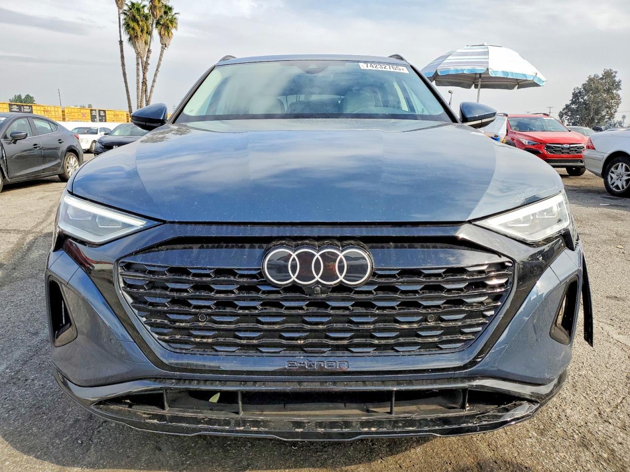 2024 AUDI Q8