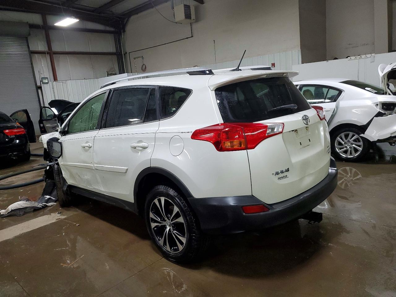 2015 TOYOTA RAV4