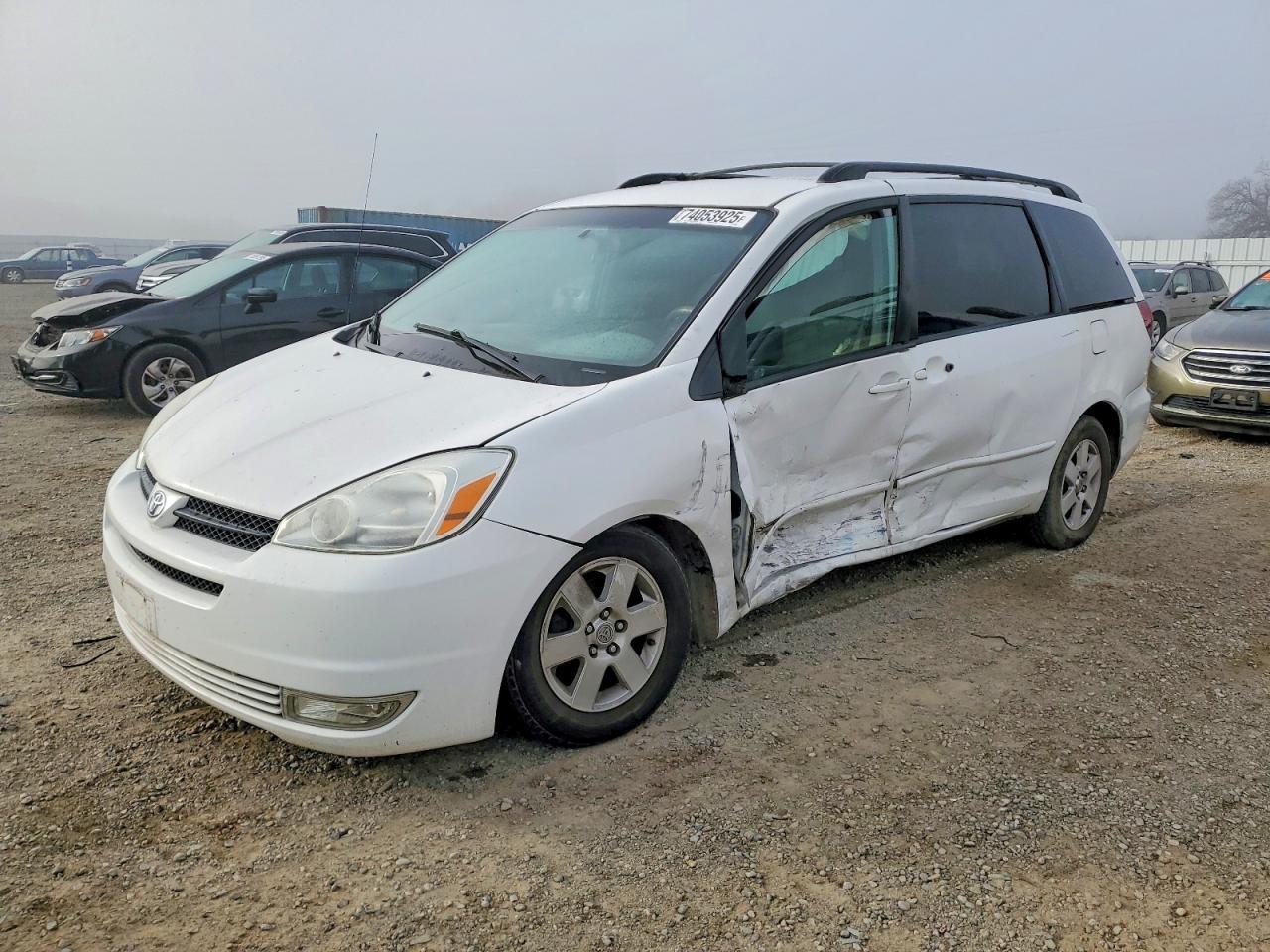 2005 TOYOTA SIENNA