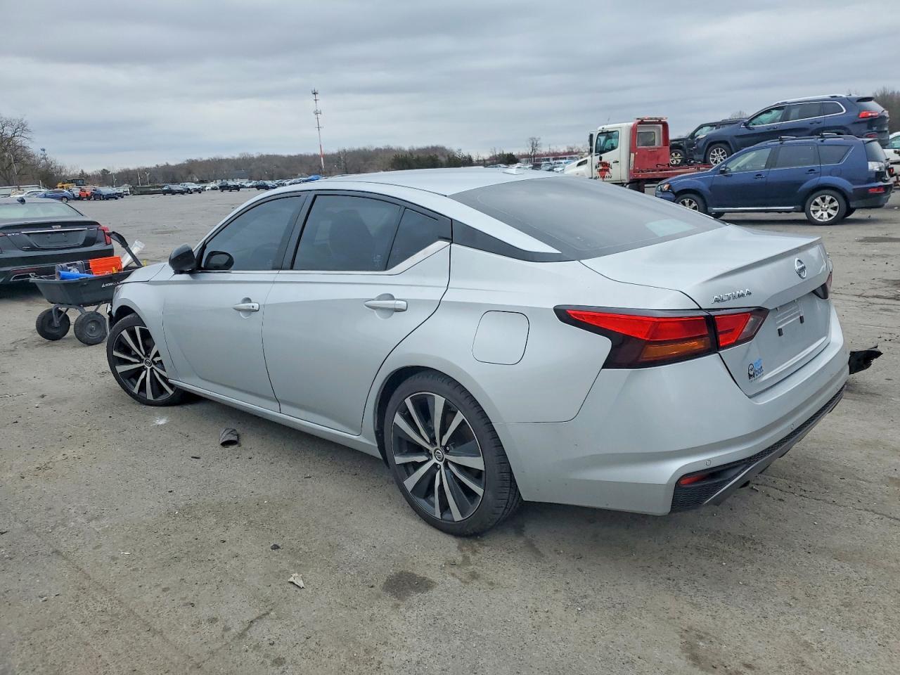 2022 NISSAN ALTIMA