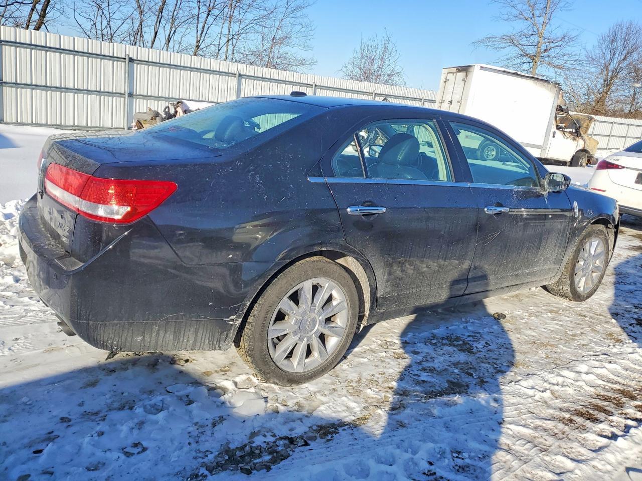 2011 LINCOLN MKZ