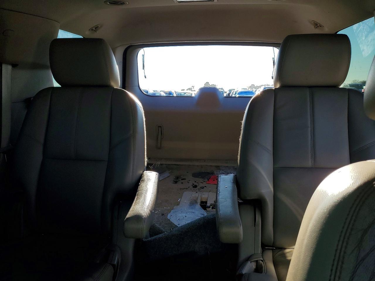 2011 CHEVROLET Tahoe