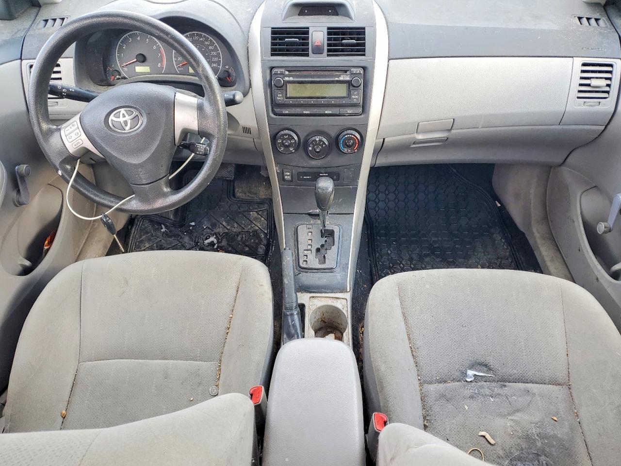 2013 TOYOTA COROLLA