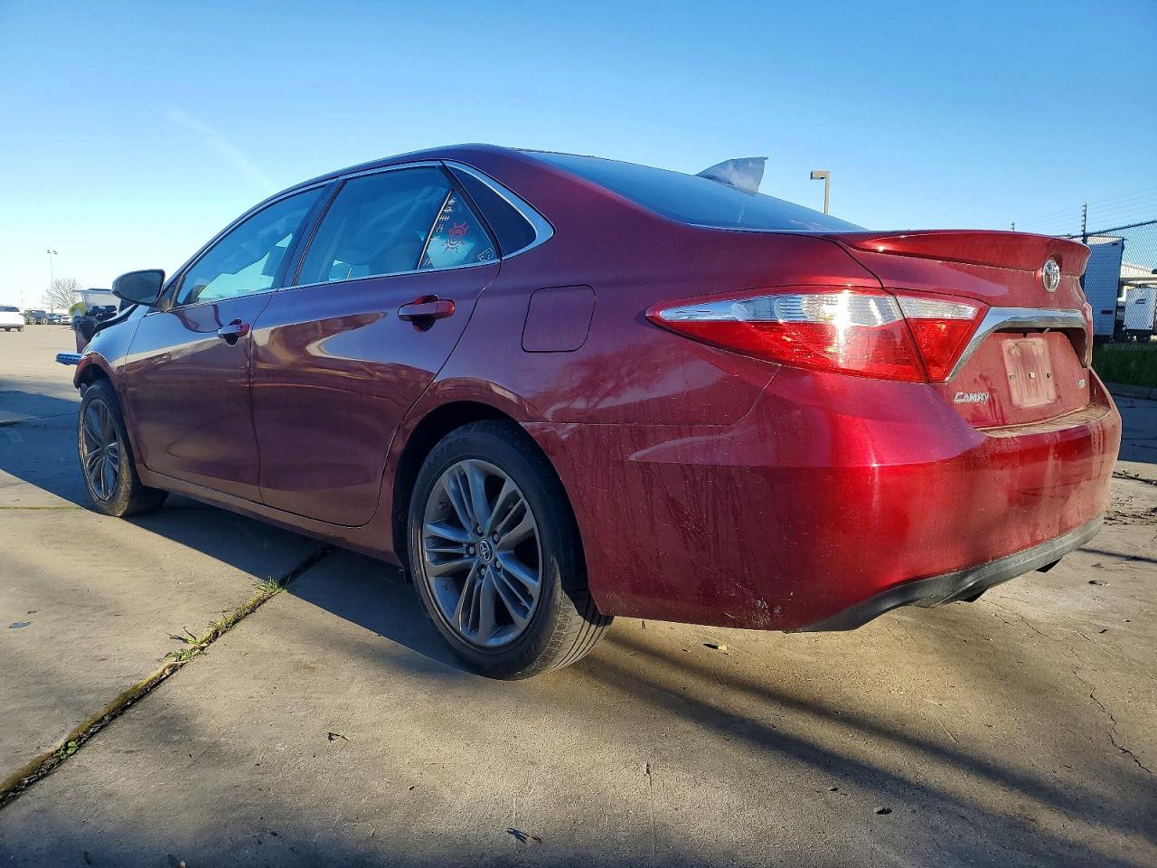 2015 TOYOTA CAMRY