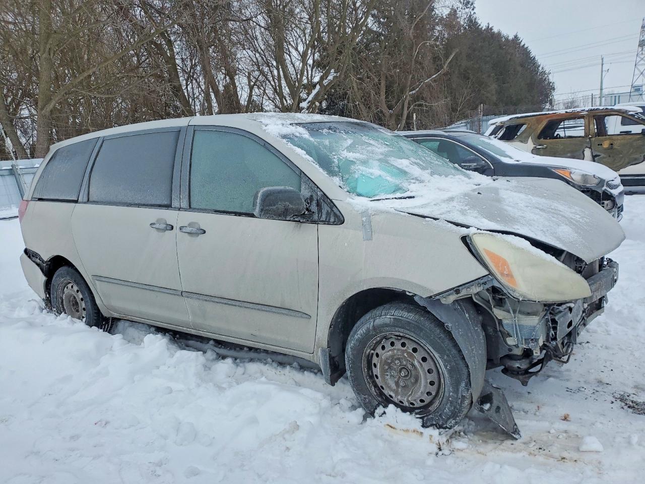 2004 TOYOTA SIENNA