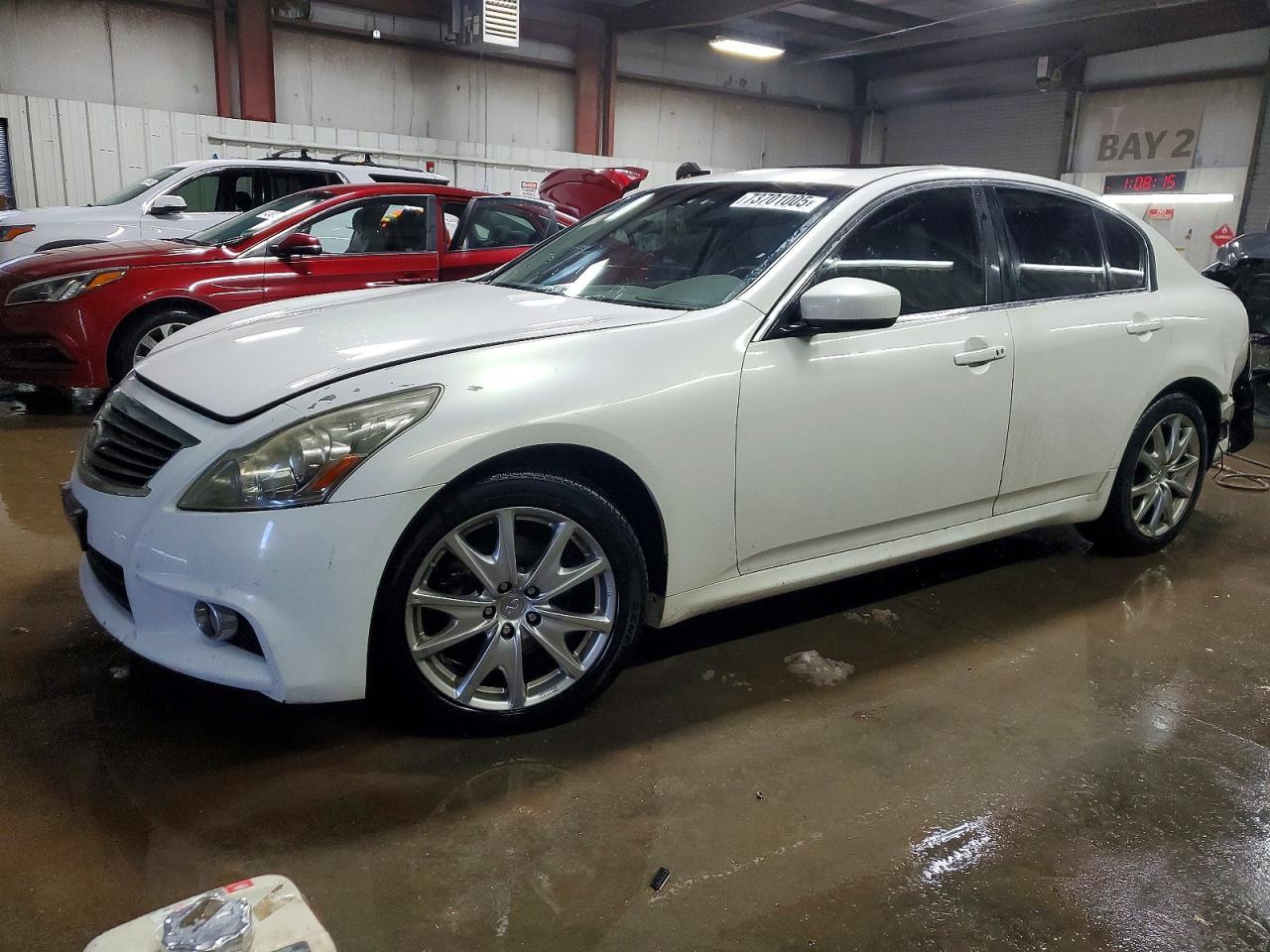 2011 INFINITI G37