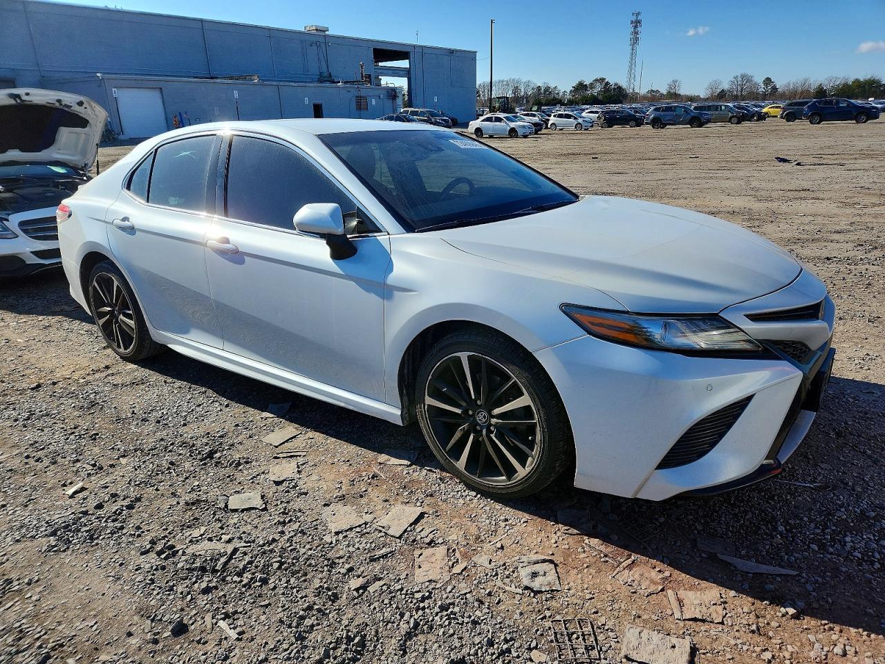 2018 TOYOTA CAMRY