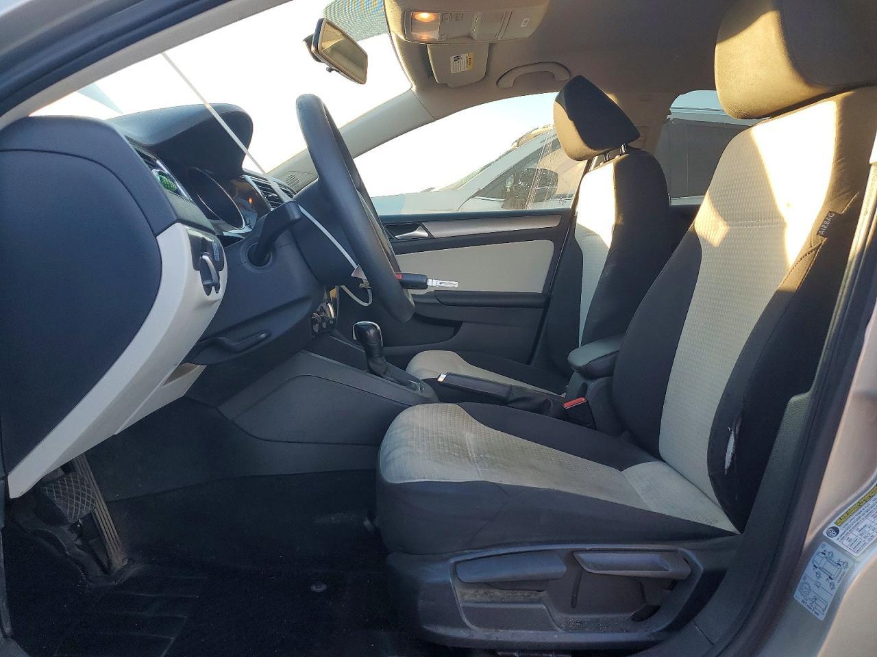 2015 VOLKSWAGEN JETTA