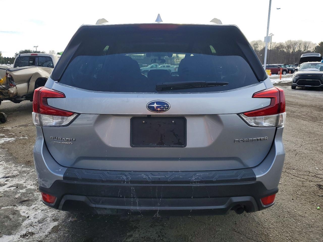 2021 SUBARU FORESTER