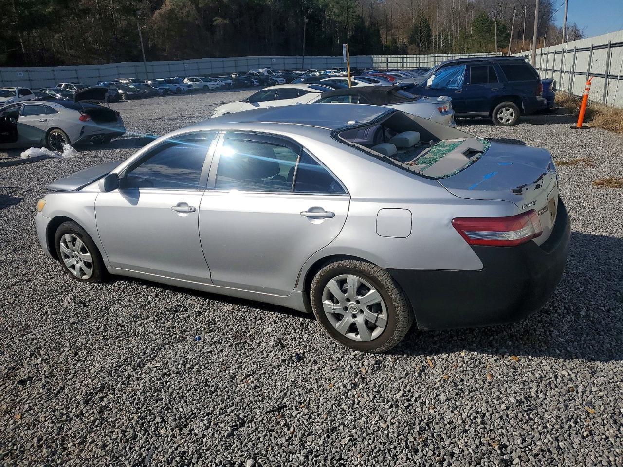 2011 TOYOTA CAMRY