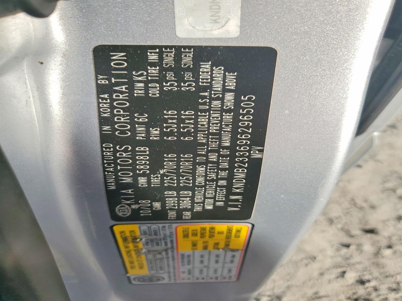 2009 KIA SEDONA