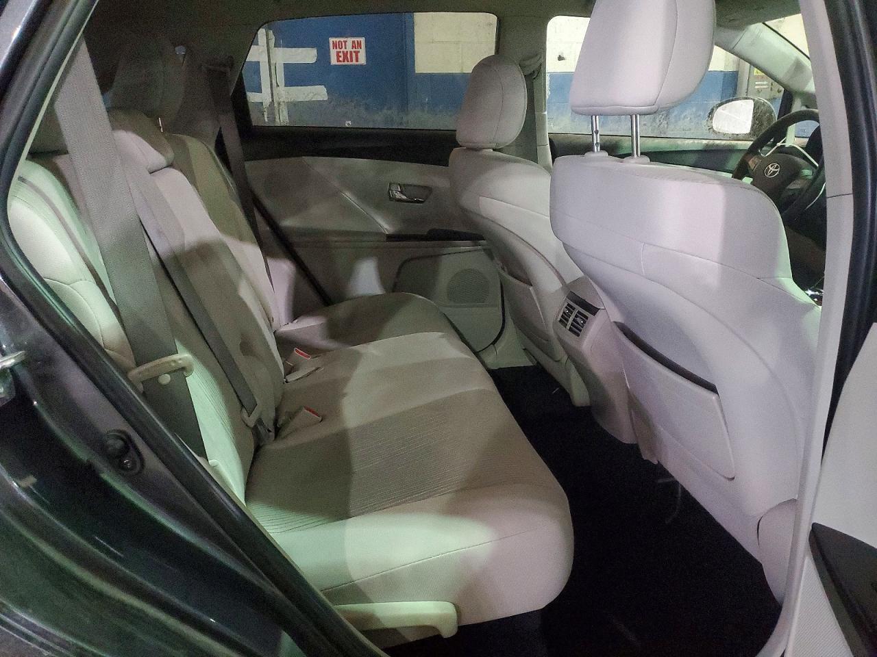 2010 TOYOTA VENZA