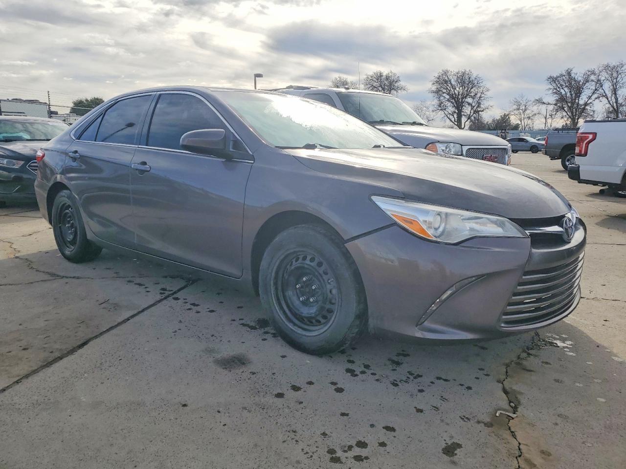 2017 TOYOTA CAMRY
