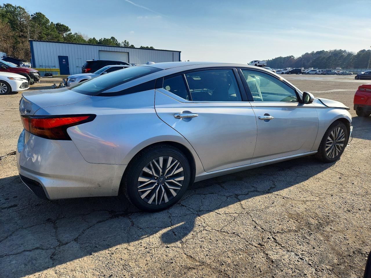 2023 NISSAN ALTIMA