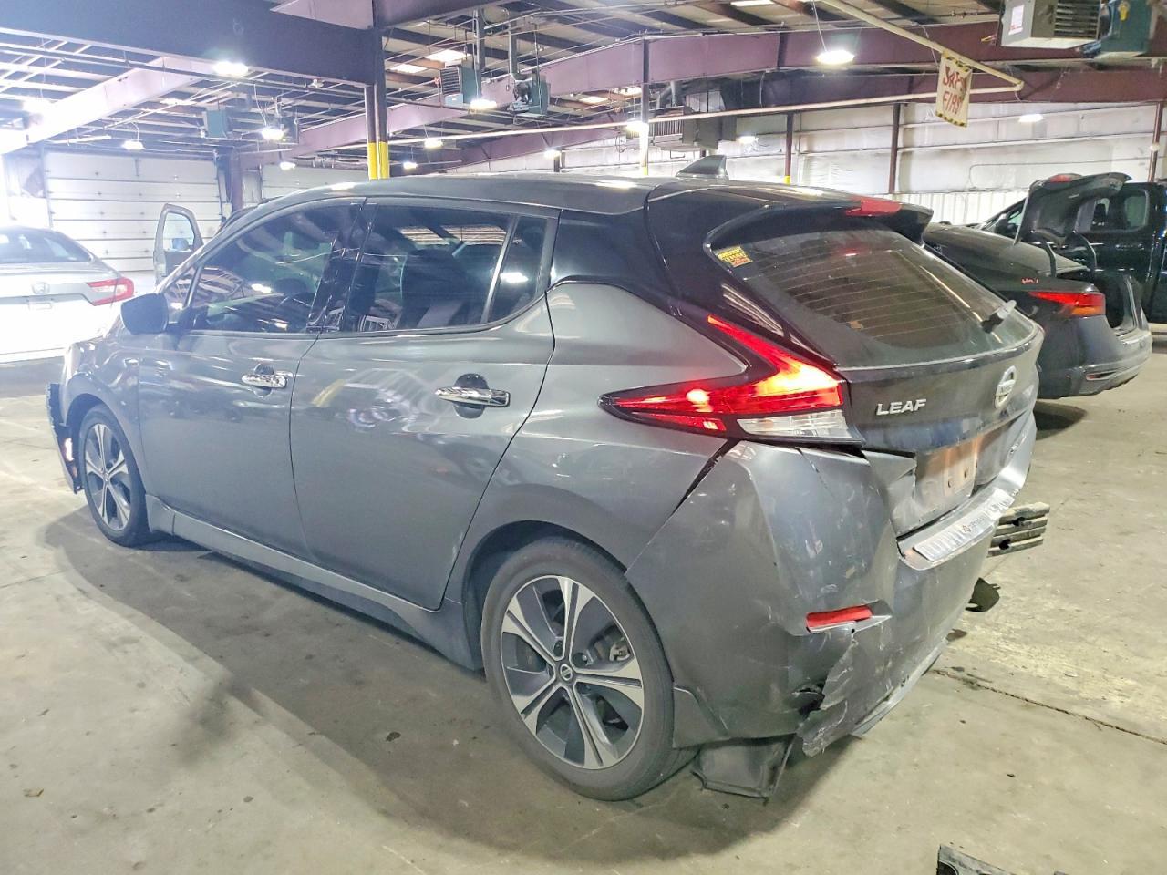 2019 NISSAN LEAF