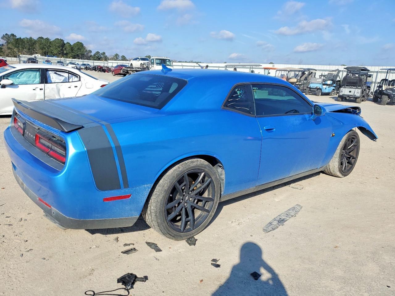 2019 DODGE Challenger