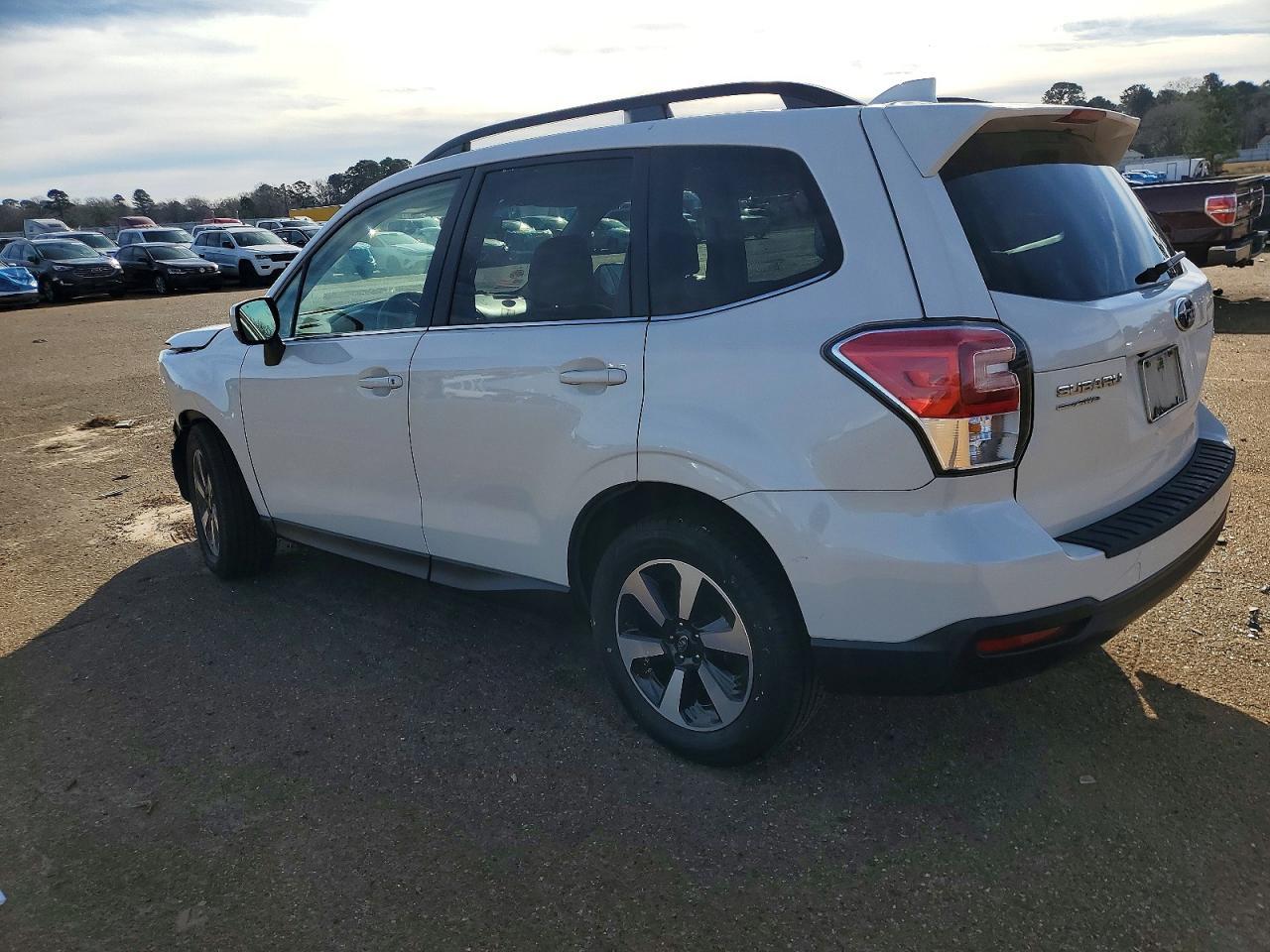 2018 SUBARU FORESTER