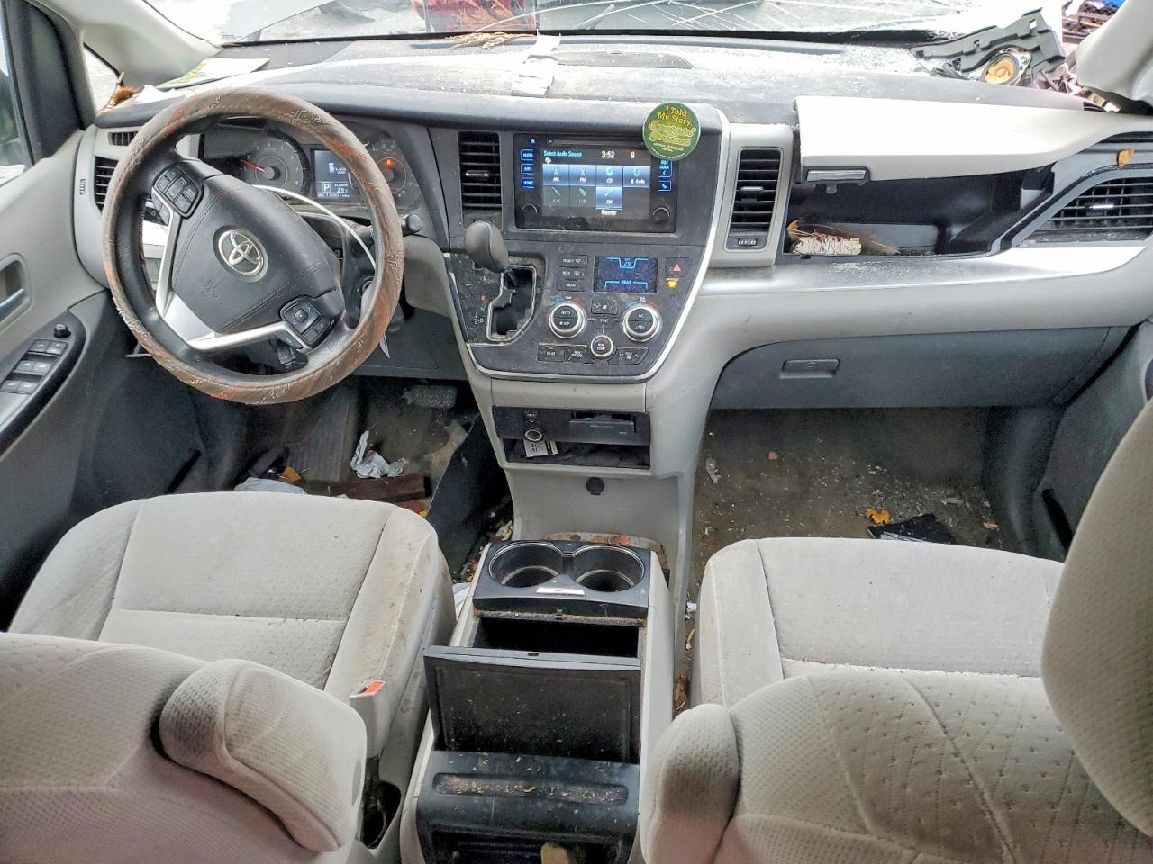 2015 TOYOTA SIENNA