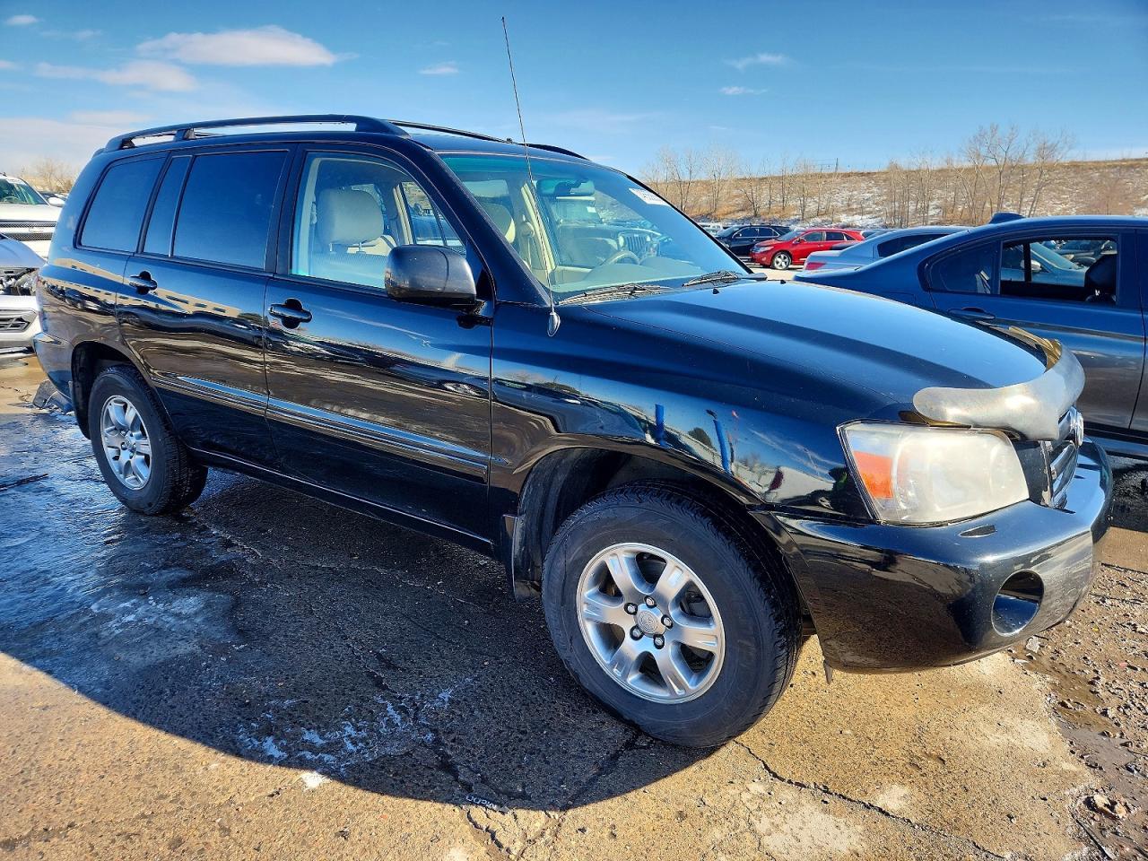 2004 TOYOTA HIGHLANDER