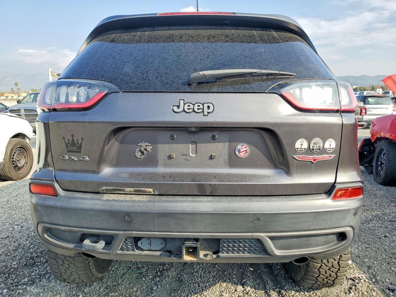 2019 JEEP CHEROKEE