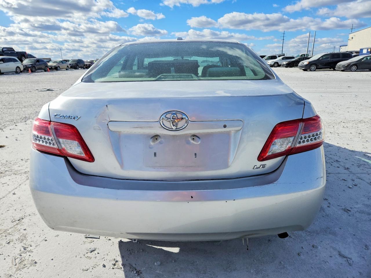 2011 TOYOTA CAMRY
