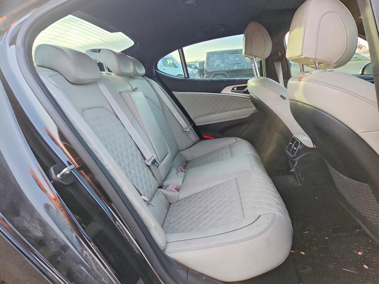 2023 GENESIS G70