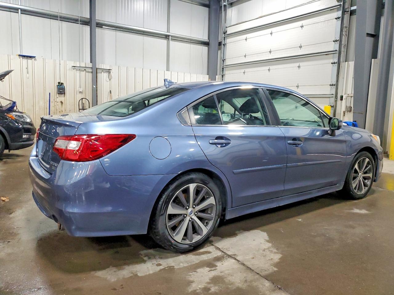 2016 SUBARU Legacy