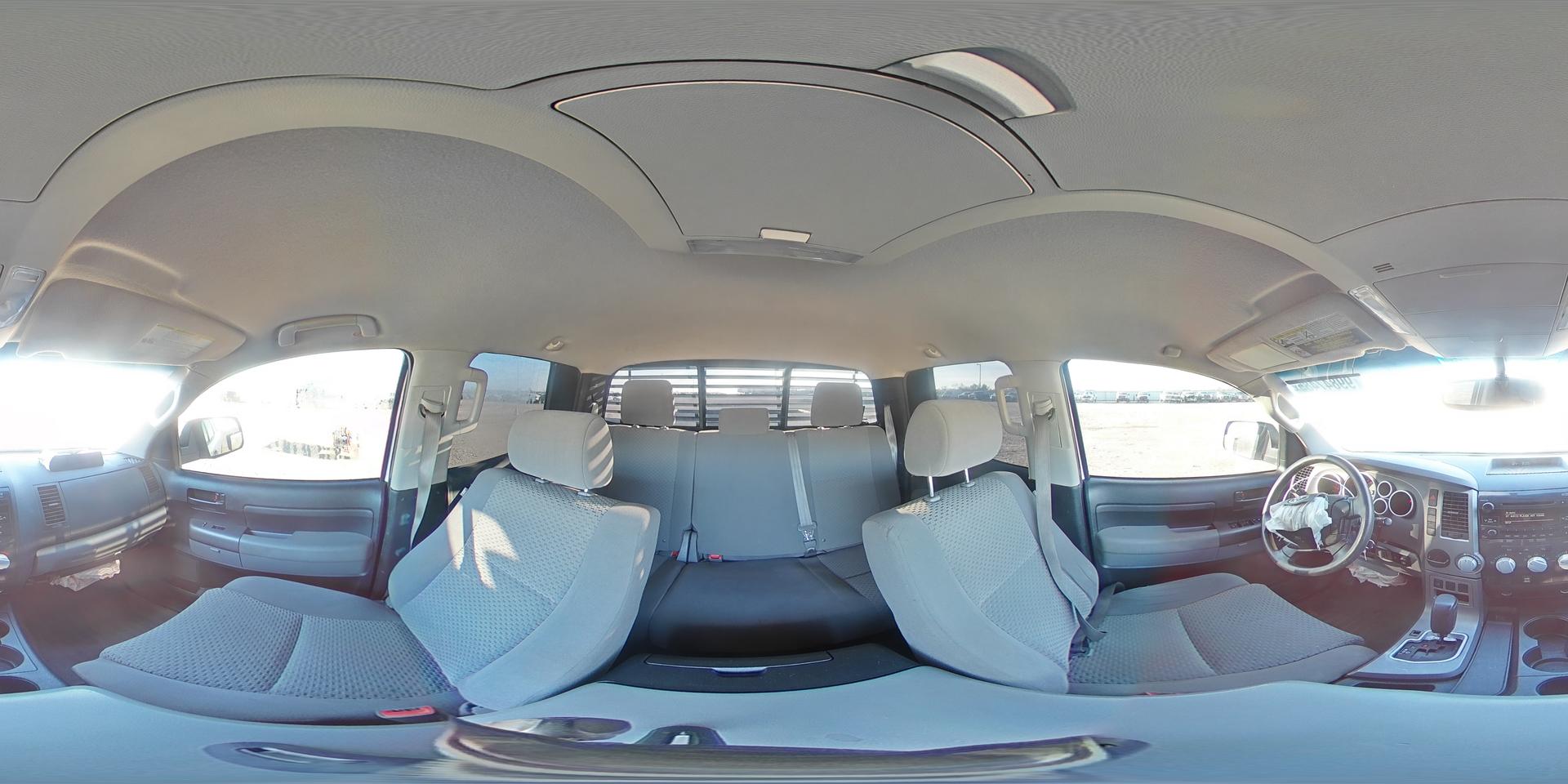 2011 TOYOTA TUNDRA