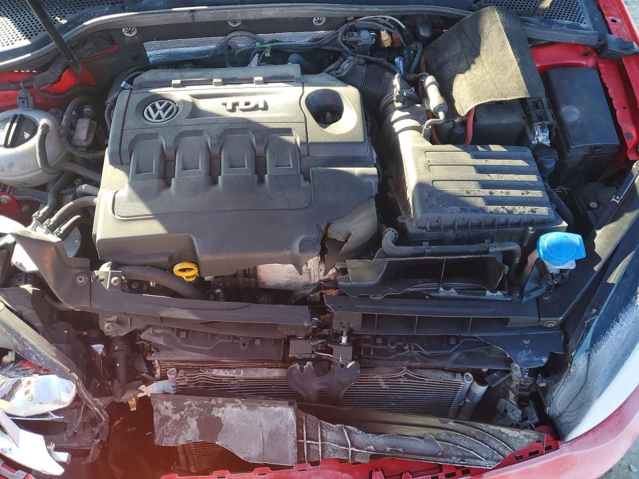2015 VOLKSWAGEN GOLF