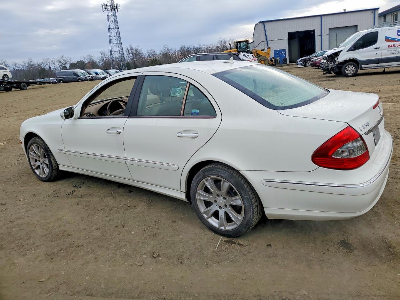 2009 MERCEDES-BENZ E-Class