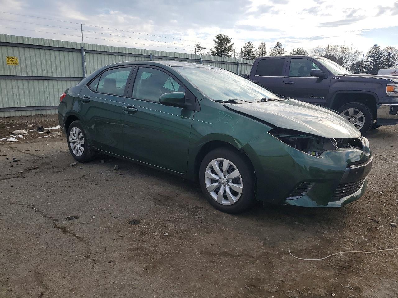 2015 TOYOTA COROLLA