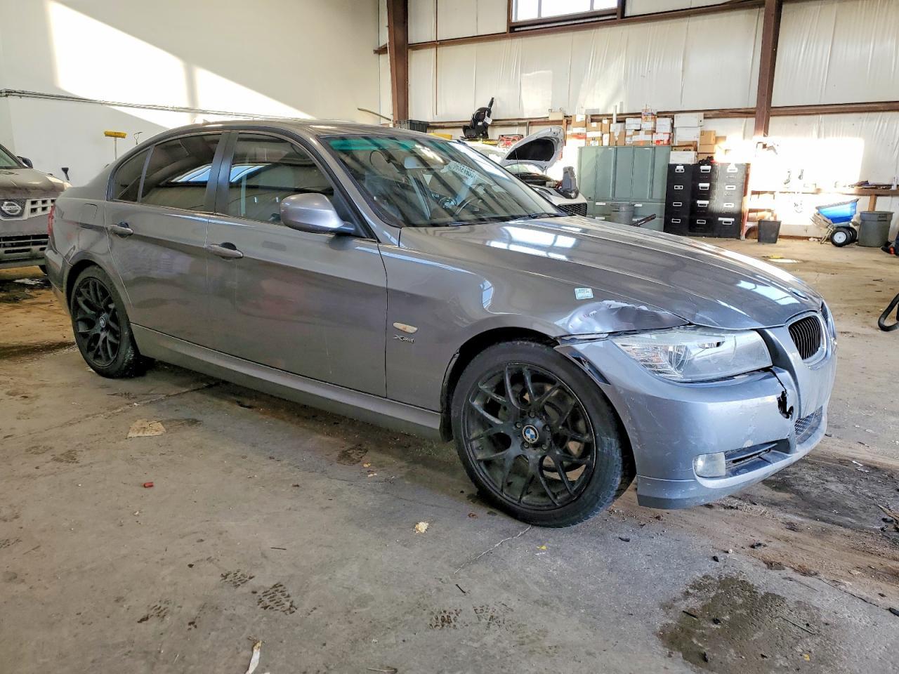 2011 BMW 3 SERIES