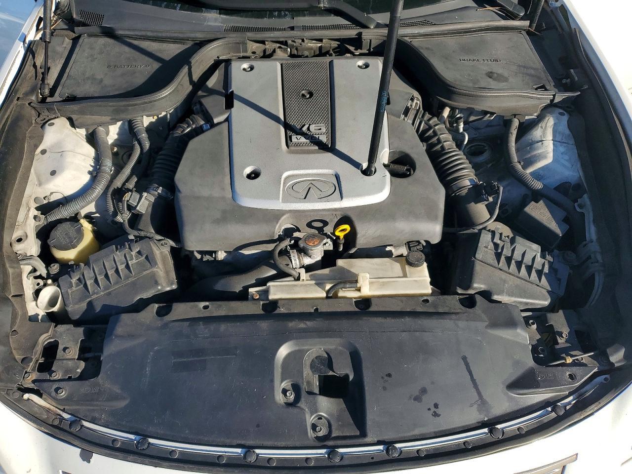 2011 INFINITI G37